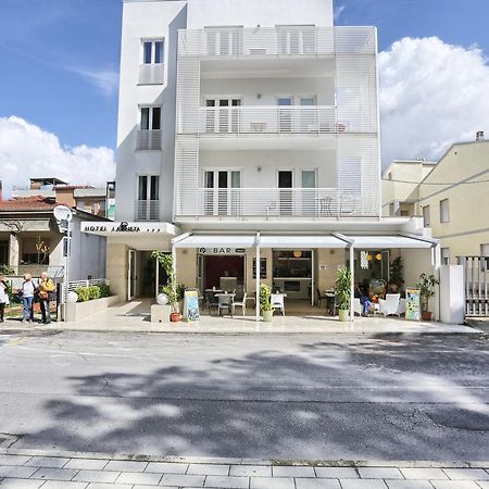 Hotel La Pineta Follonica Exterior photo
