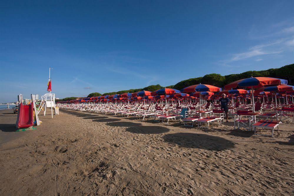 Hotel La Pineta Follonica Exterior photo