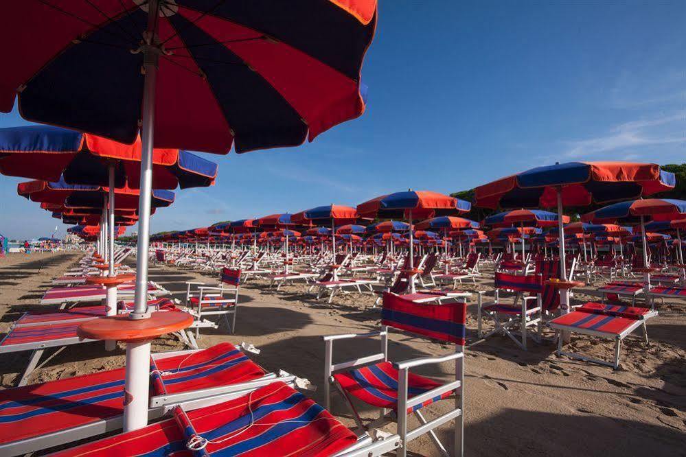 Hotel La Pineta Follonica Exterior photo
