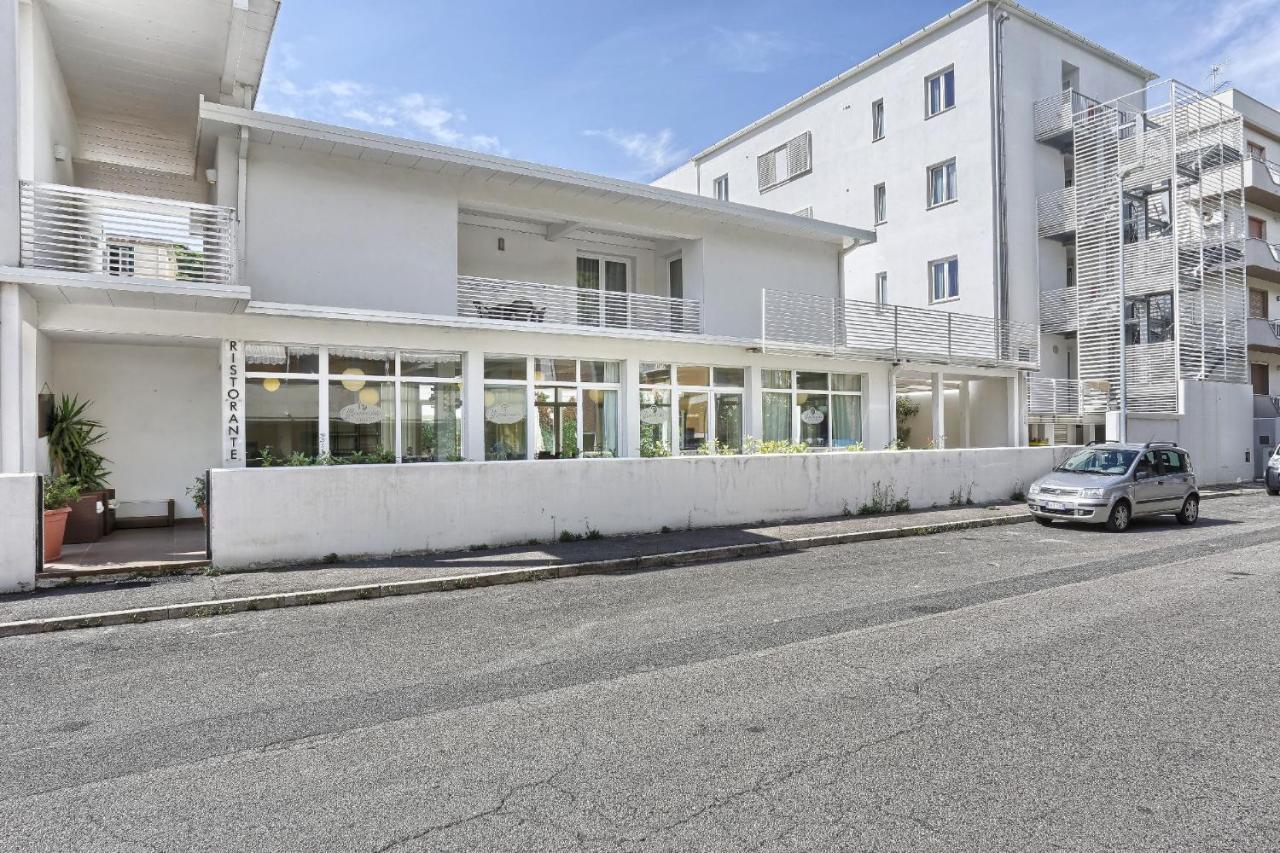 Hotel La Pineta Follonica Exterior photo